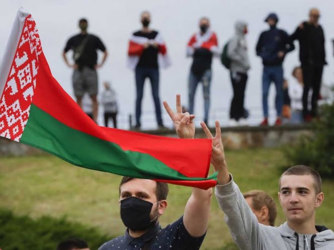 Bielorrusos protestan por polémica reelección presidencial
