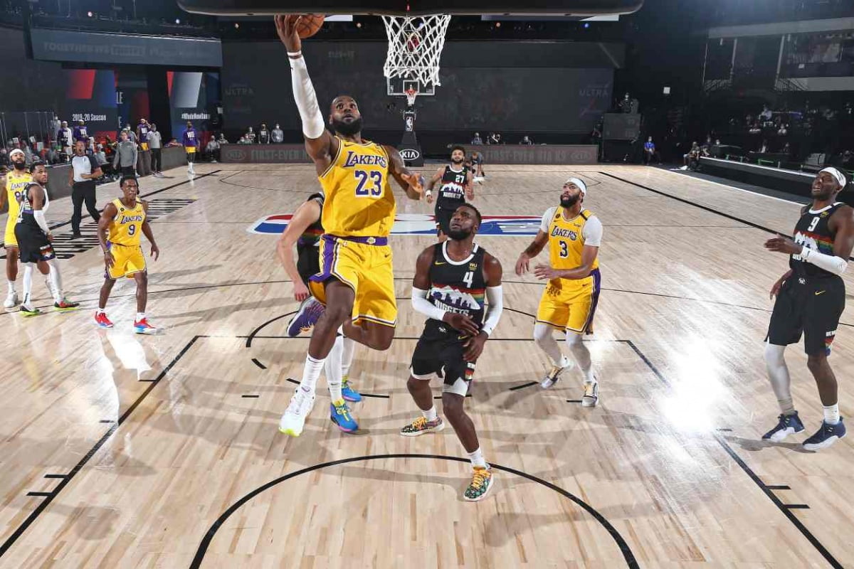 Lakers acarician las finales de la NBA