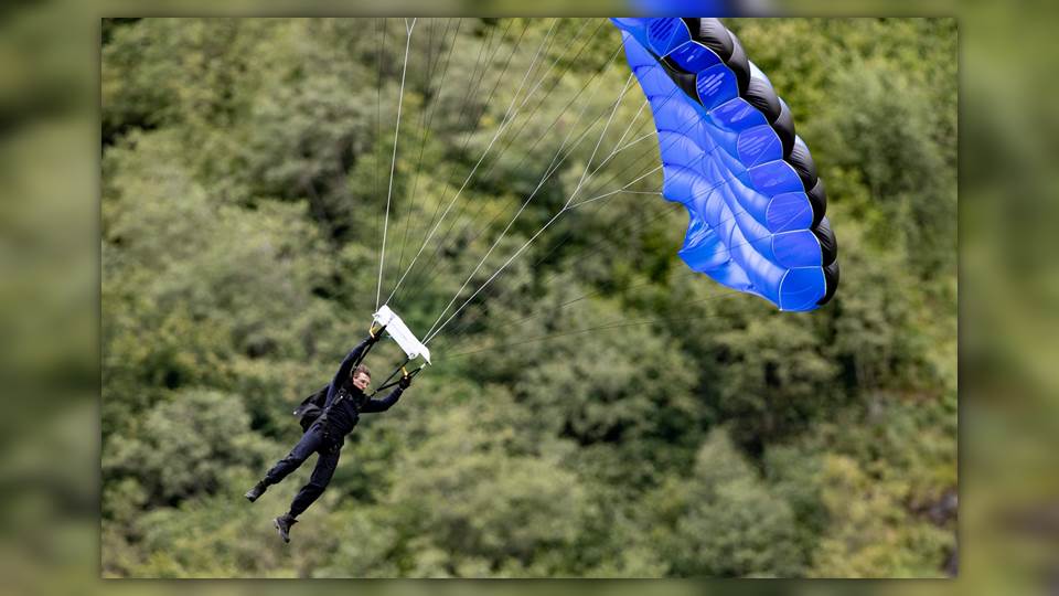 Así reanudó Tom Cruise el rodaje de ‘Misión Imposible 7’