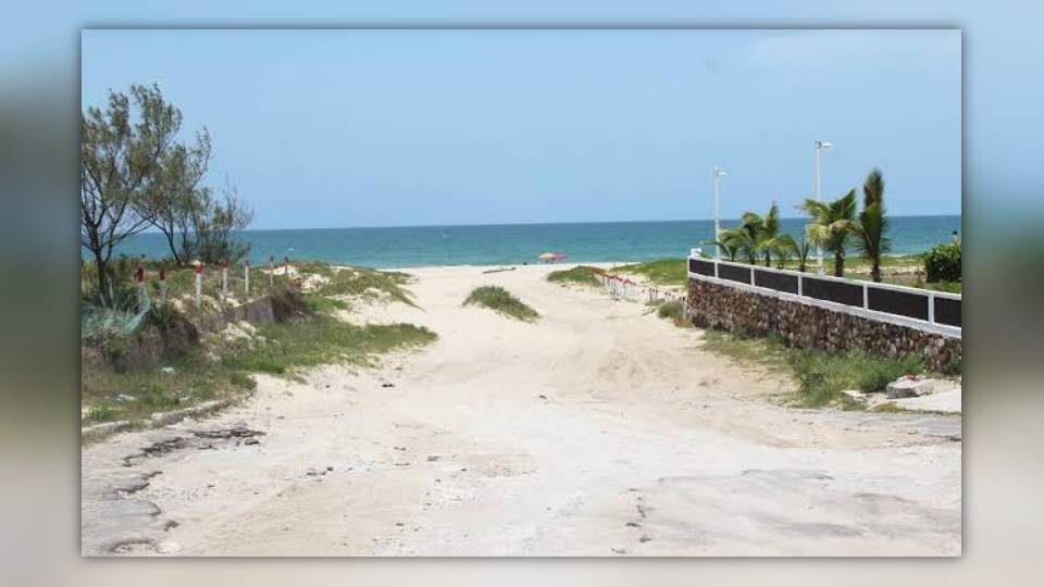 Ciudadanos impiden acceso a personas en la zona sur de Playa Miramar; colocan piedras y vehículos