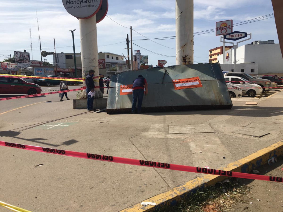 Cae anuncio espectacular encima de una familia en Altamira; PC no atendió llamado a tiempo