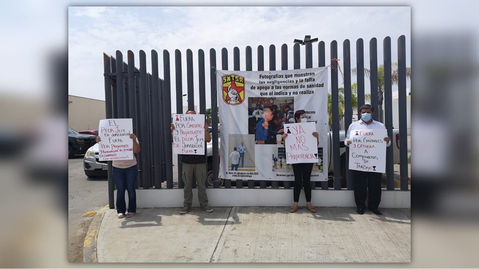 Despiden a médicos por participar en manifestación pacífica en Nuevo Laredo