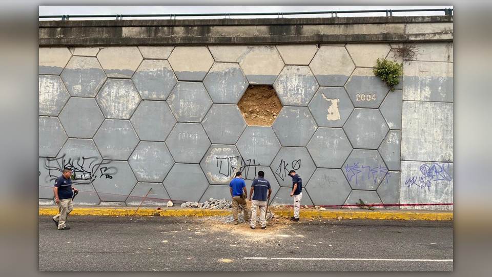 ¡Victoria se cae a pedazos! se registra desprendimiento en “La Joroba”