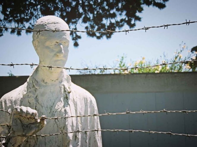 Facebook prohibirá publicaciones que nieguen el Holocausto