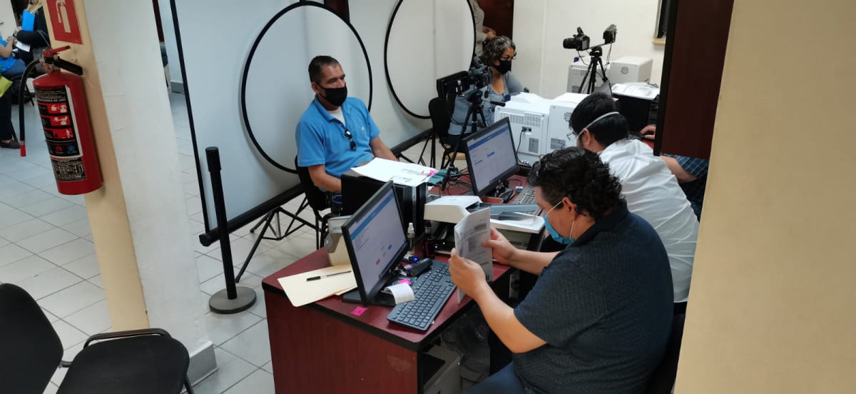 Largas filas en la fiscal de Tampico por trámite de licencias de manejo