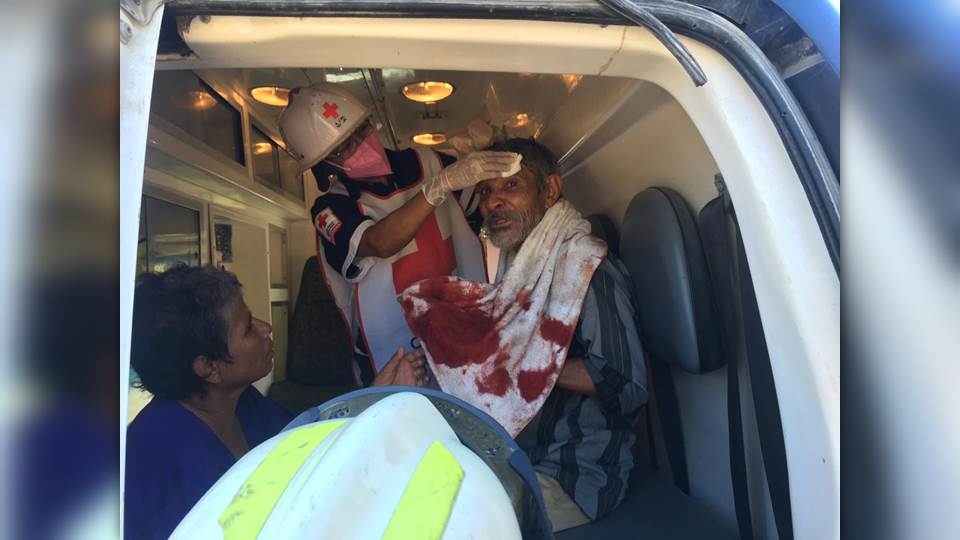 Hombre recibe brutal golpiza en la “zona rosa” de Cd. Mante