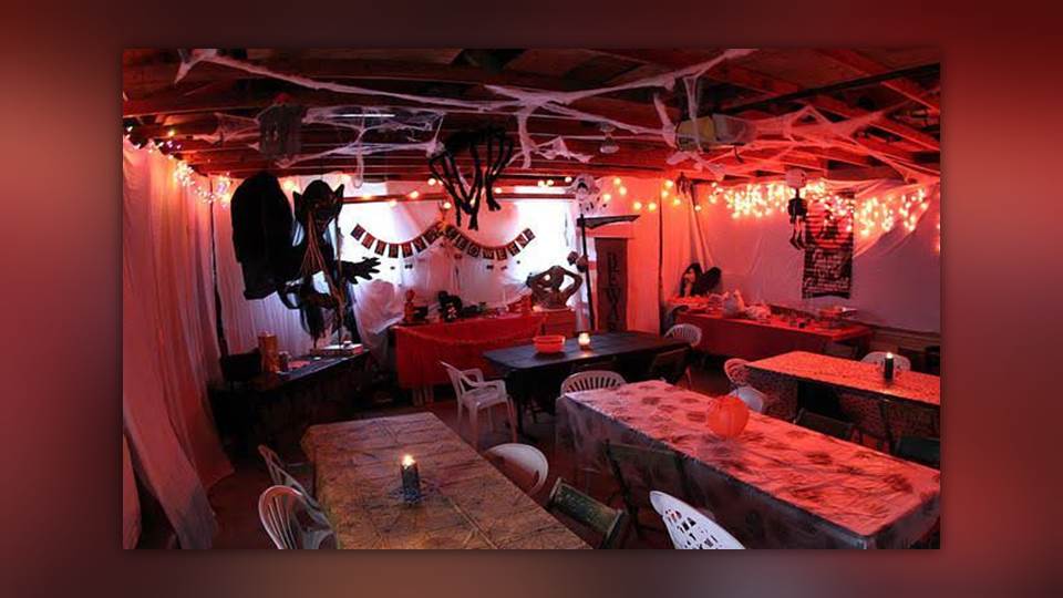 Piden a la ciudadanía reportar al 911 fiestas de Halloween en domicilios particulares