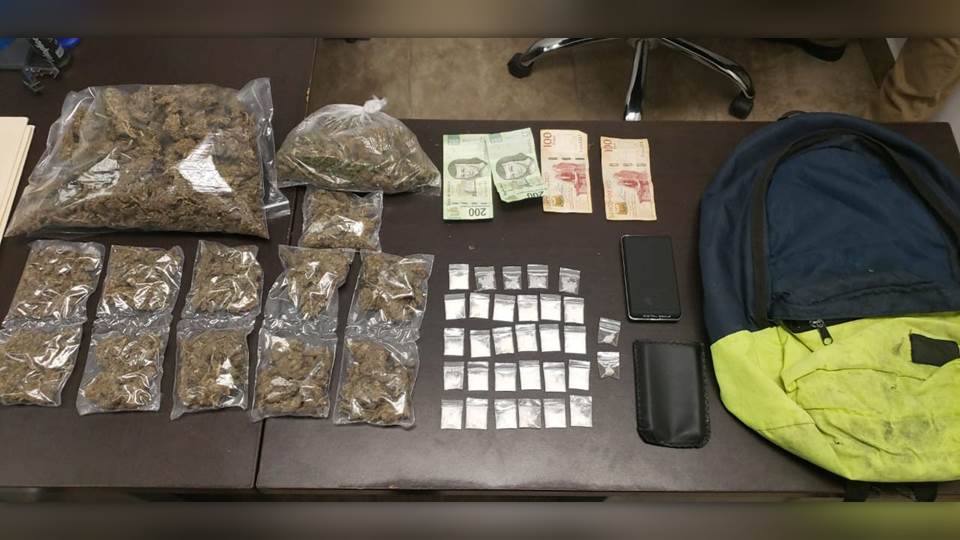 Detienen en el Mante a sujeto que llevaba en su mochila diversas dosis de droga