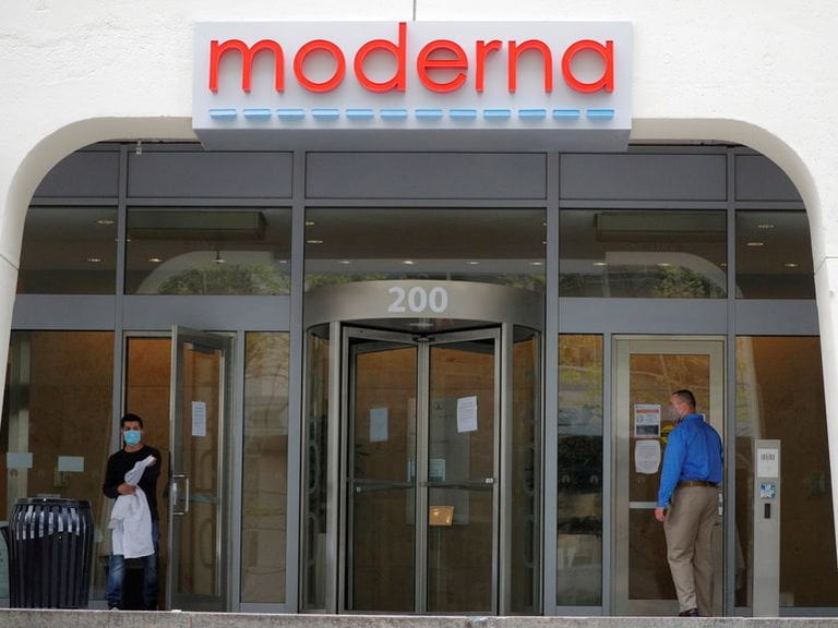 Moderna produciría 20 millones de vacunas Covid para fin de año, pero todas para Estados Unidos