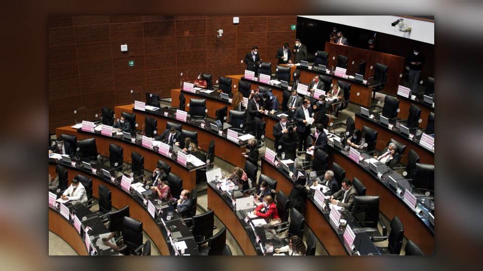 Aprueban ‘Ley Olimpia’ para todo el país; establecen delito en el Código Penal Federal