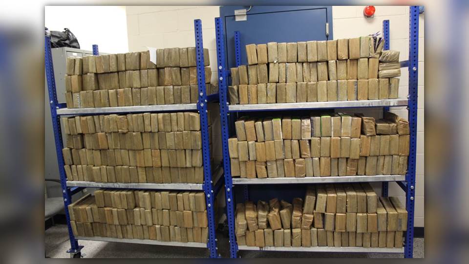 Decomisan más de 60 MDD en droga por el Puente Colombia y Comercio Puente 3