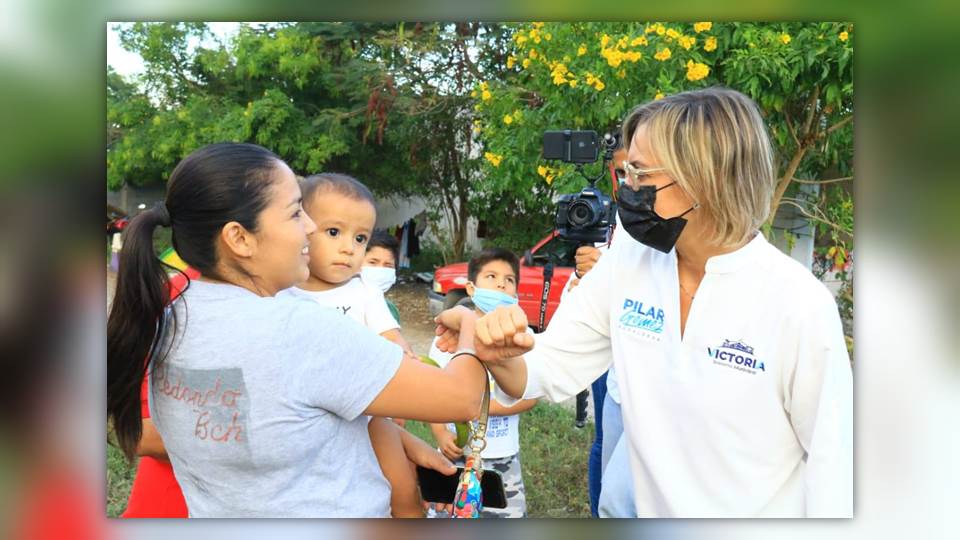 Entabla alcaldesa Pilar Gómez diálogo directo con victorenses
