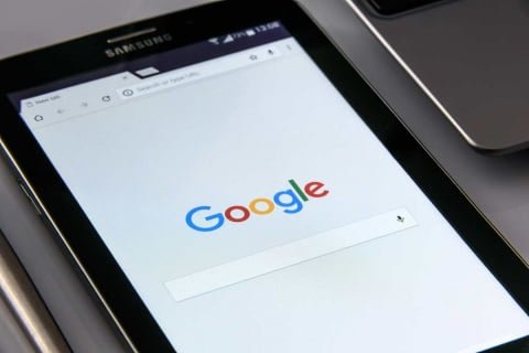 Agencia francesa multa a Google y Amazon por uso de cookies
