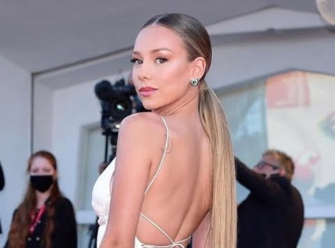 Que no les hizo el feo: Ester Expósito y sus fans mexicanos