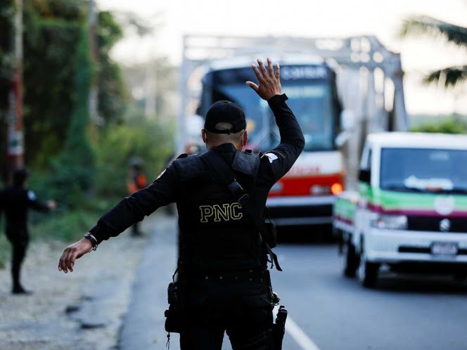 Caravana migrante es devuelta a Honduras tras represión