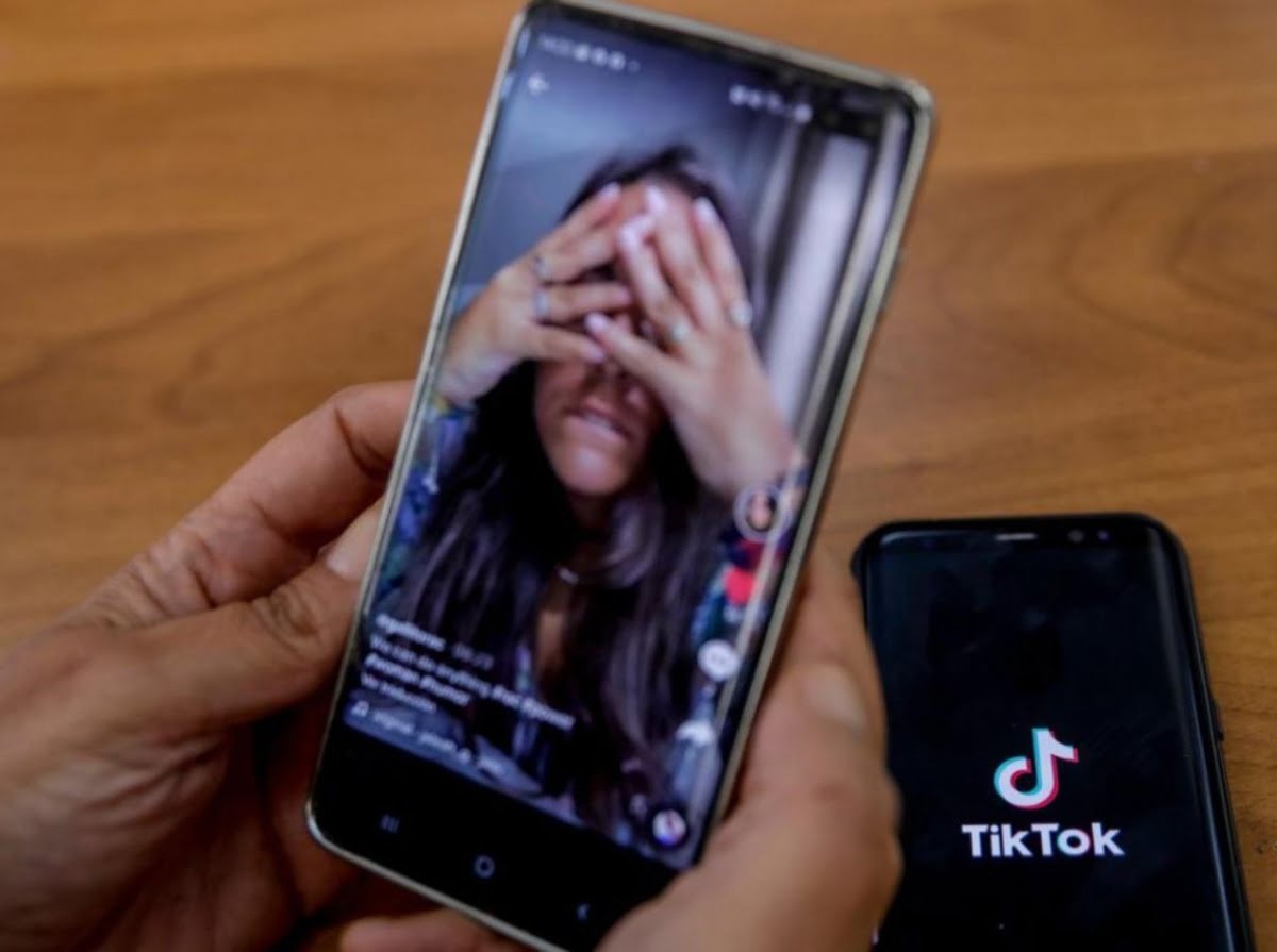 Muere niña de 10 años por emular un reto de TikTok