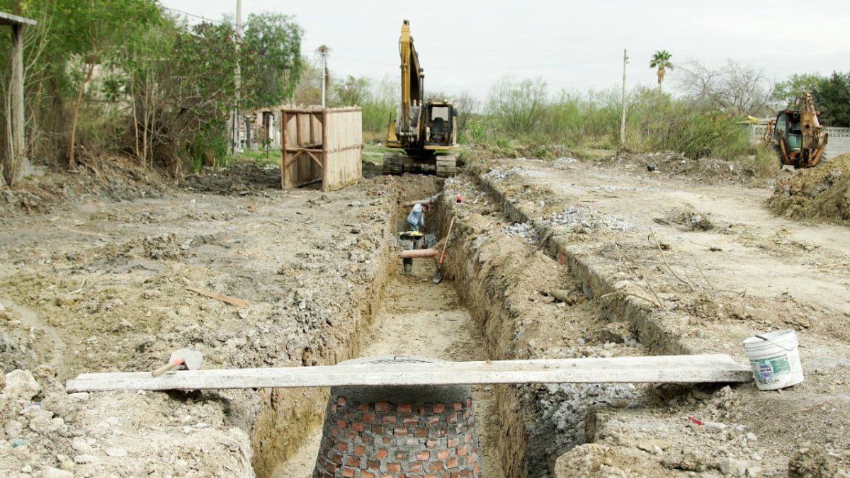Repara Obras Públicas 3 subcolectores de drenaje en Nuevo Laredo