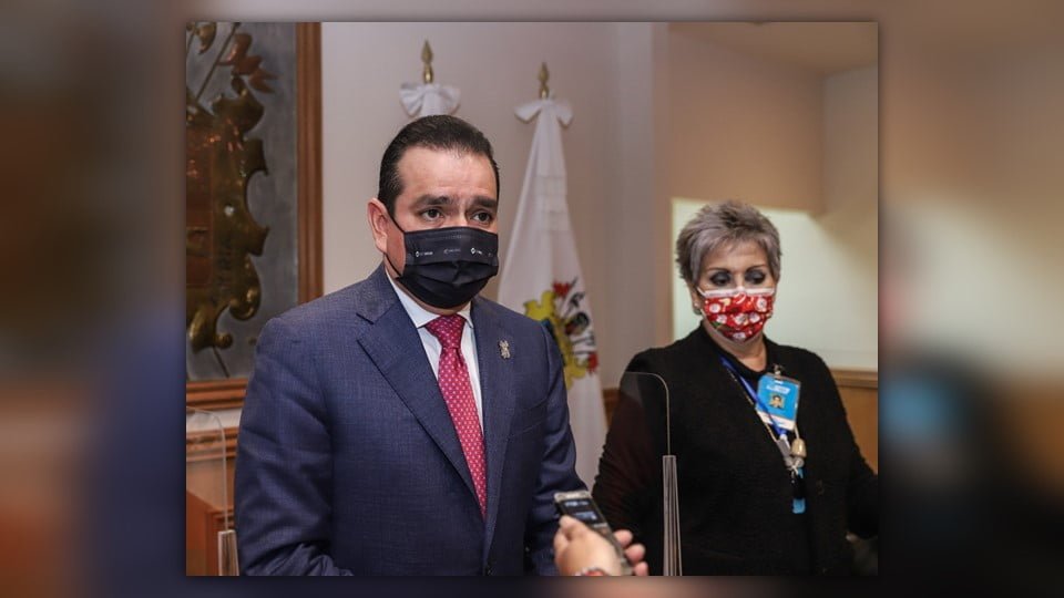 Aumenta Rivas los montos de las becas de nivel medio superior, superior y especial