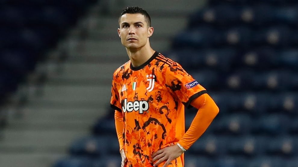 Cristiano Ronaldo manda a su gatito al veterinario en jet privado