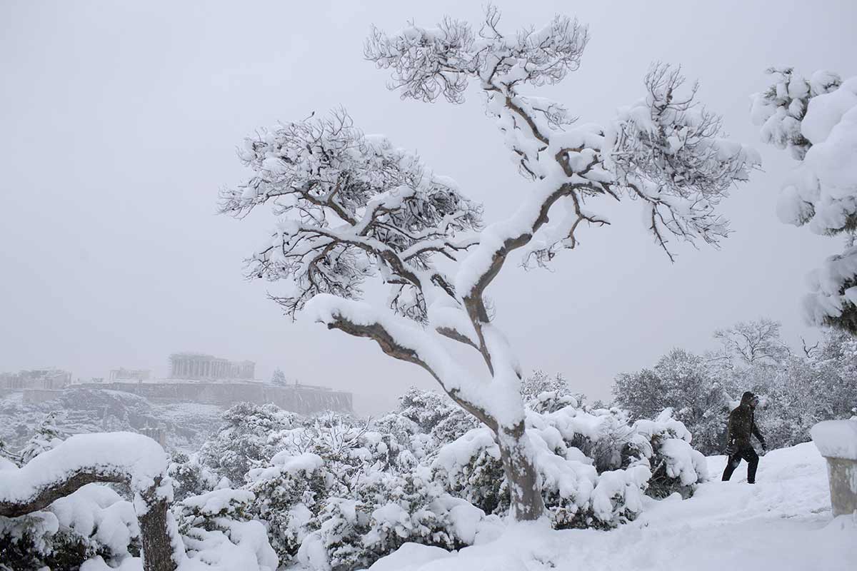 Van 20 muertos en EU por ola polar; millones siguen sin luz