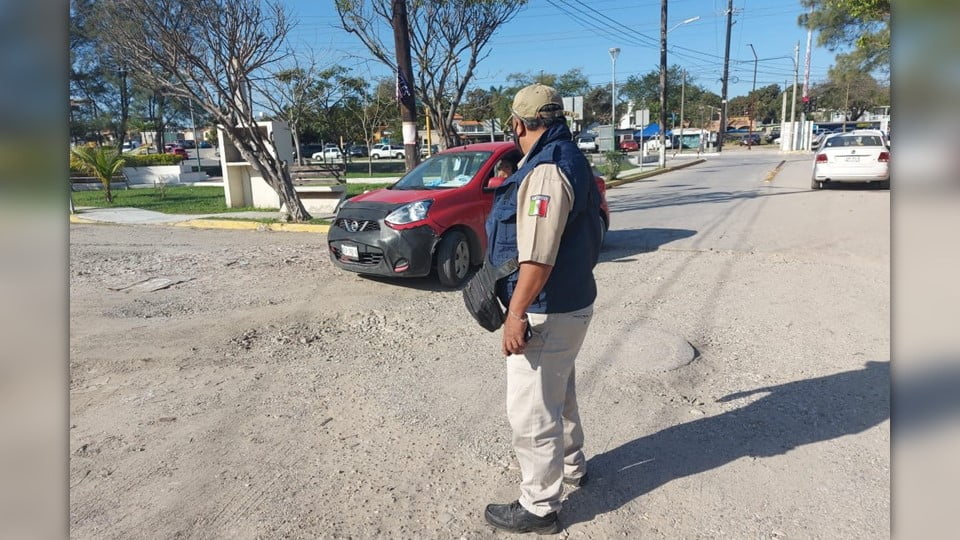 Vecinos en Madero pagan por seguridad a veladores; PEA ni sus luces
