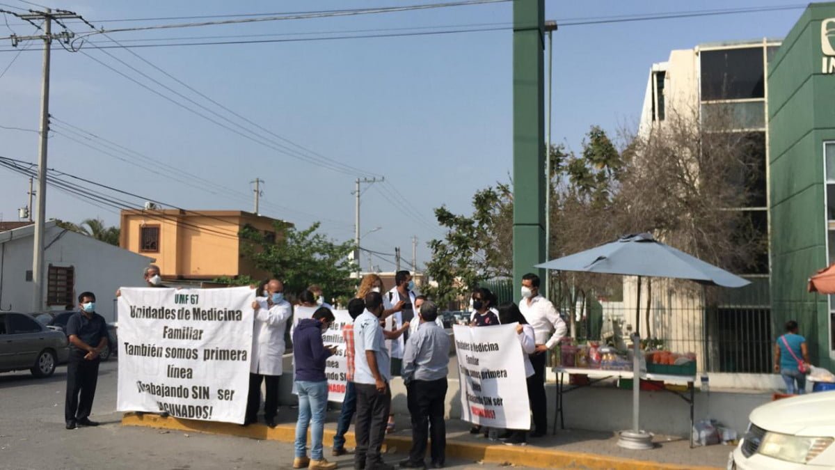 Trabajan bajo protesta en el IMSS de Victoria, no han sido vacunados