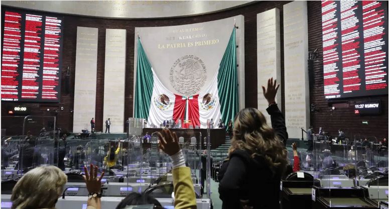 Propone Morena que se retire el requisito de “mexicano por nacimiento” para ser diputado federal