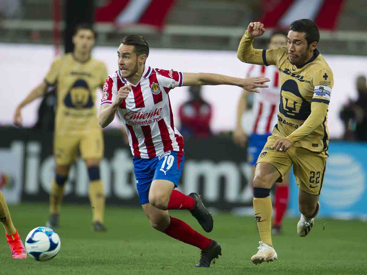 Chivas termina con su mala racha ante Pumas