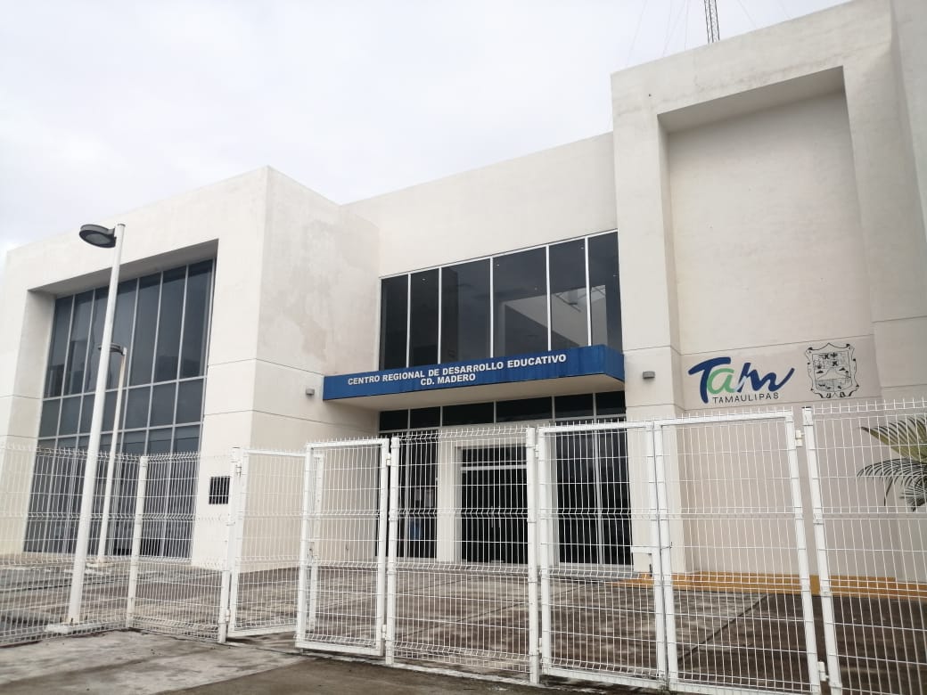 Con mensajes generados en una aplicación, alumnos extorsionan a maestros en Cd. Madero