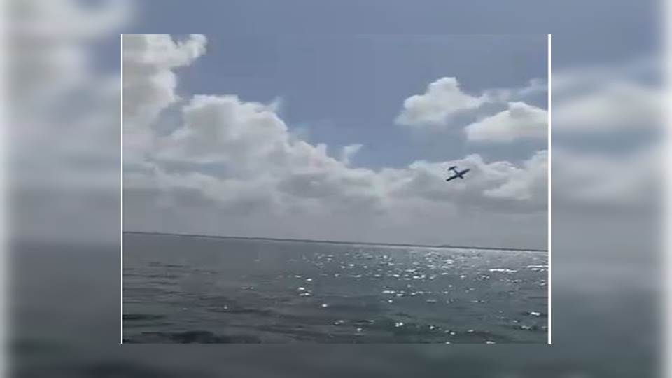 Cae avioneta en la laguna Nichupté de Cancún; mueren los dos tripulantes