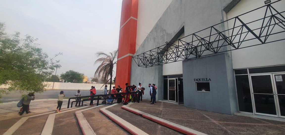 Gobierno del Estado y DIF Tamaulipas habilitan albergue temporal para familias de migrantes varados en Reynosa