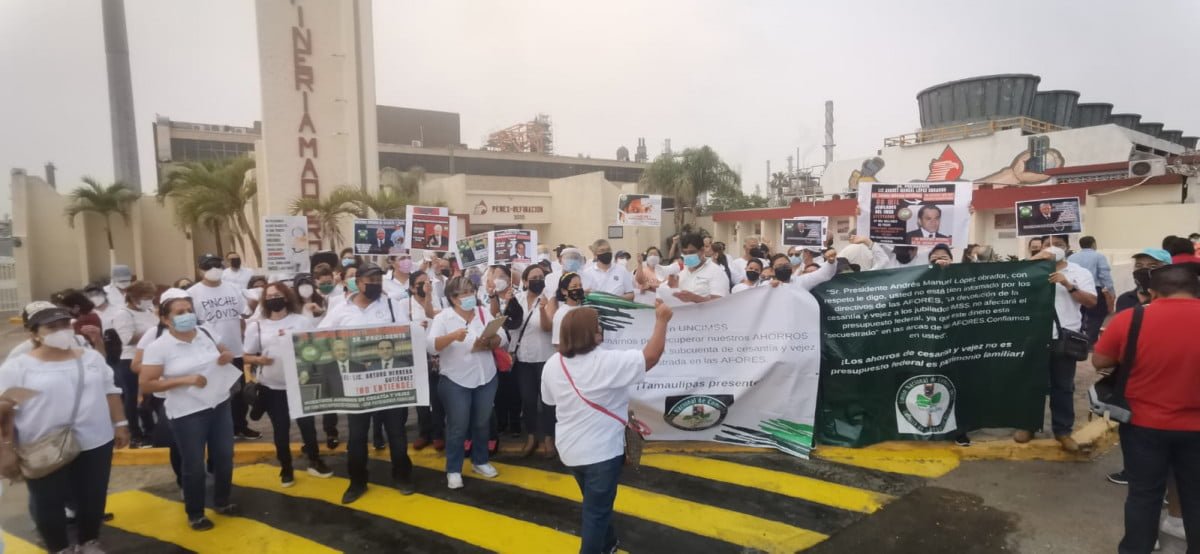 AMLO recorre refinería de Ciudad Madero