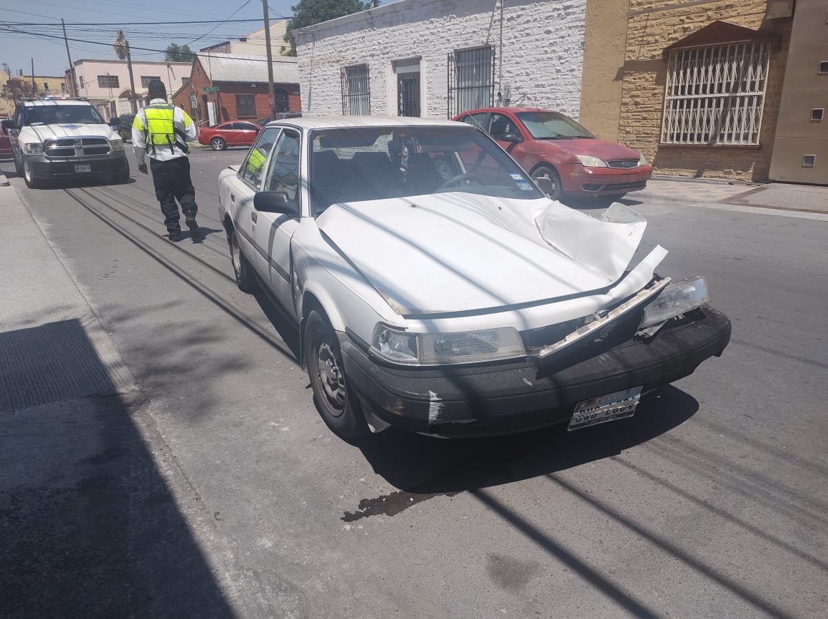 Choca y huye del lugar en Nuevo Laredo
