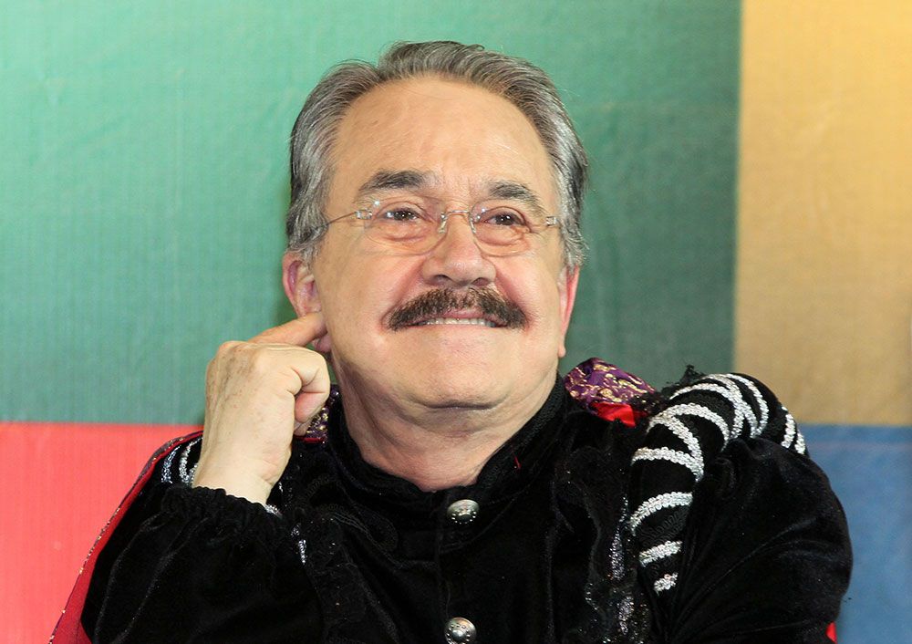 Pedro Sola habla de su pareja, dice estar mas enamorado que nunca