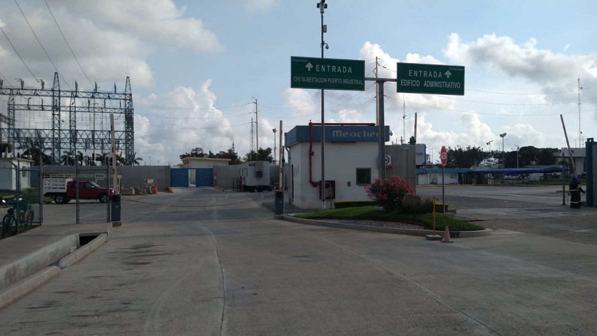 Obreros paran trabajos en Mexichem en Altamira, por falta de pago