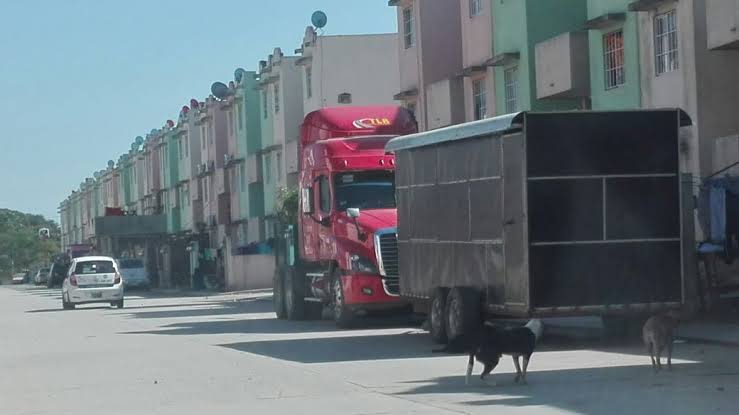 Piden a ciudadanía denunciar al 911 ingreso de unidades pesadas a Fraccionamientos en Altamira