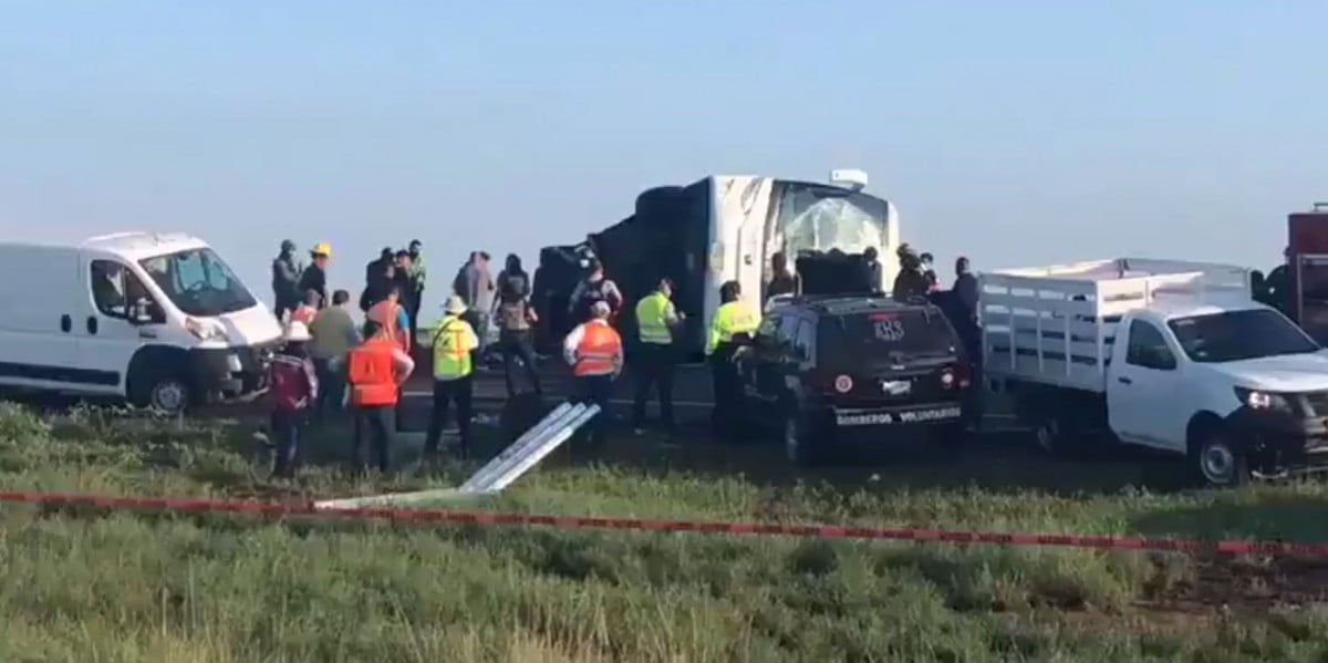 Sube a 12 cifra de muertos tras accidente de autobús en Reynosa, eran pacientes del IMSS