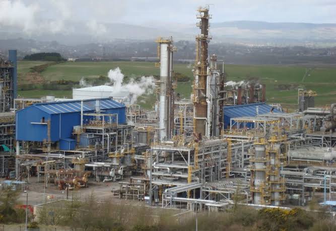 Industria modifica sus procesos de producción debido a que continua alta la salinidad en el agua