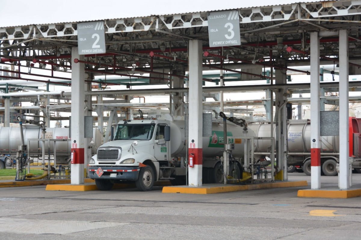 Pone en marcha PEMEX procedimientos para temporada de huracanes 2021