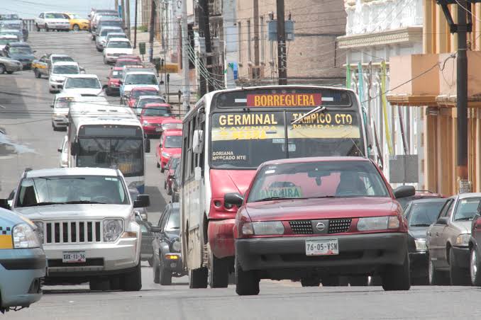 Por la pandemia, desaparecen cinco rutas de microbuses en la zona sur