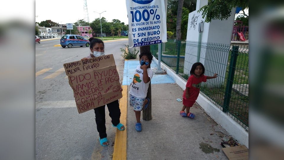 Familia migra de un pueblito de Veracruz en busca de una mejor vida; van a Nuevo Laredo