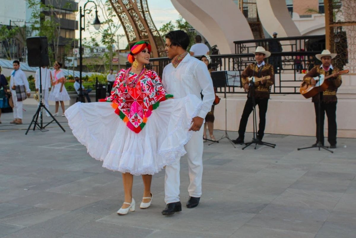 Disfrutan familias maderenses “Fin de Semana Cultural”