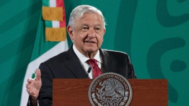 Consulta sobre expresidentes es un ejercicio no sólo legal, sino moral: AMLO