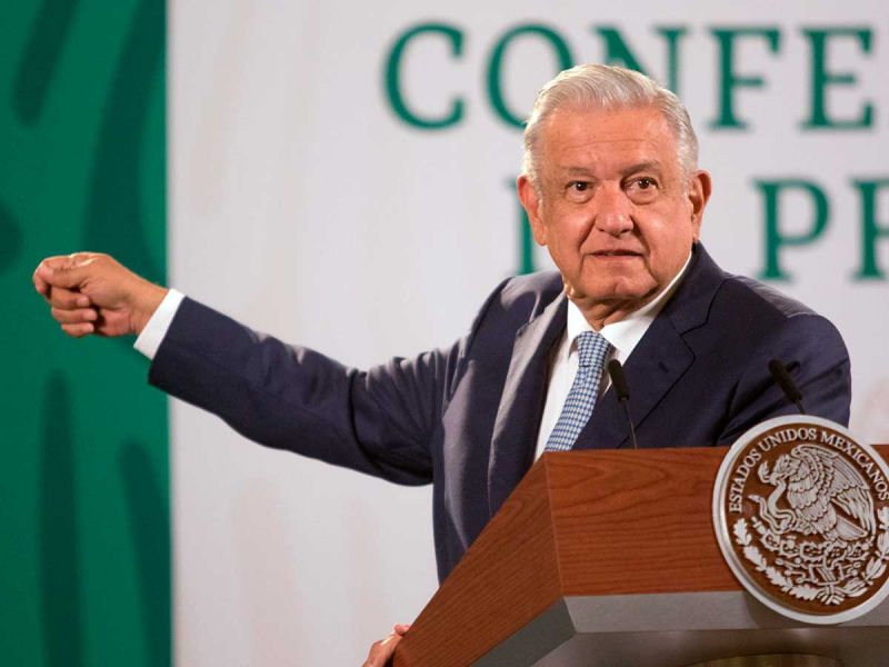 Tras escándalo de espionaje, López Obrador da mensaje