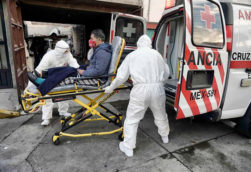 Tercera ola dispara contagios de COVID-19 en doce estados