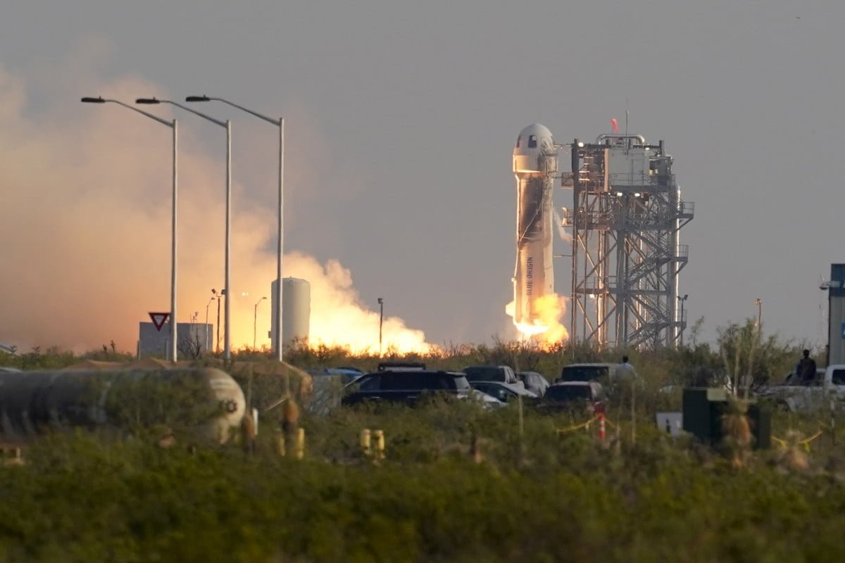 Jeff Bezos llegó al espacio en el cohete New Shepard de Blue Origin