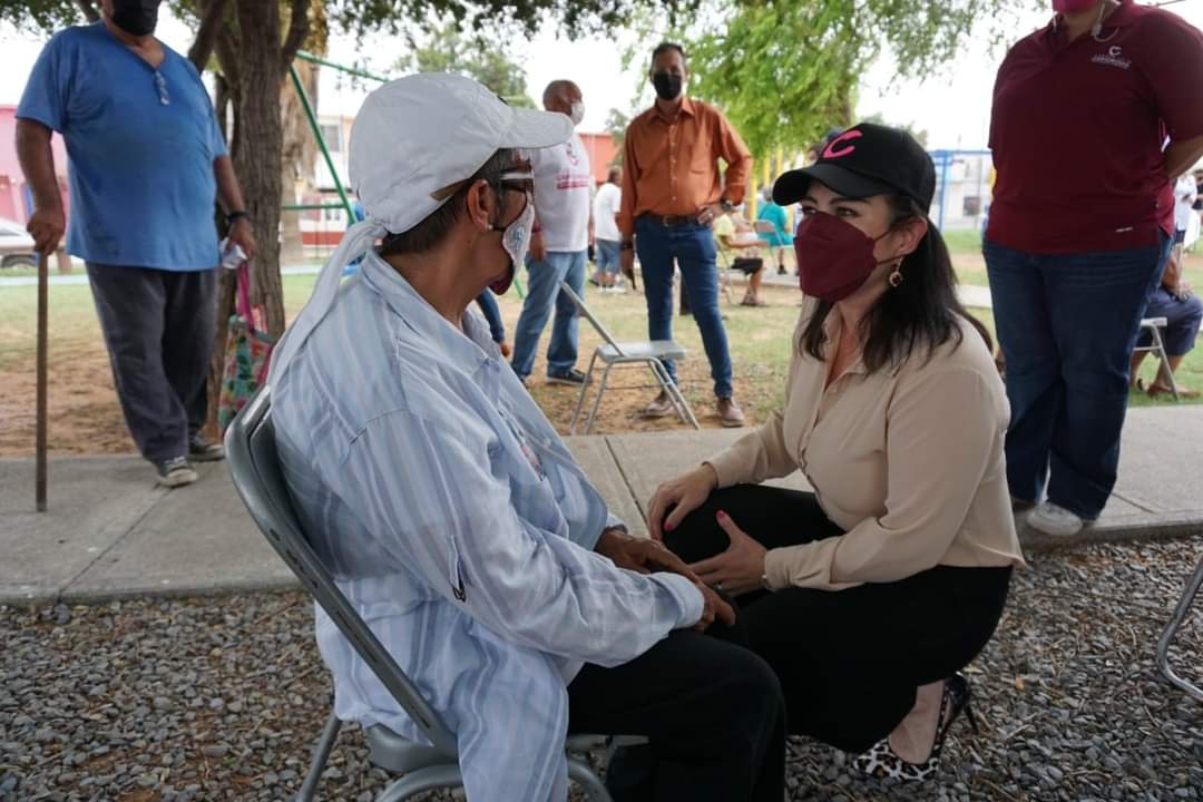 Inicia Carmen Lilia Canturosas jornadas asistenciales en Nuevo Laredo