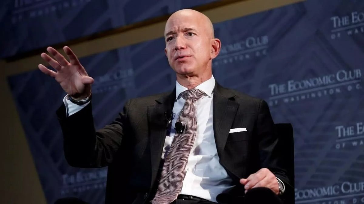 Jeff Bezos deja de ser el CEO de Amazon luego de 27 años