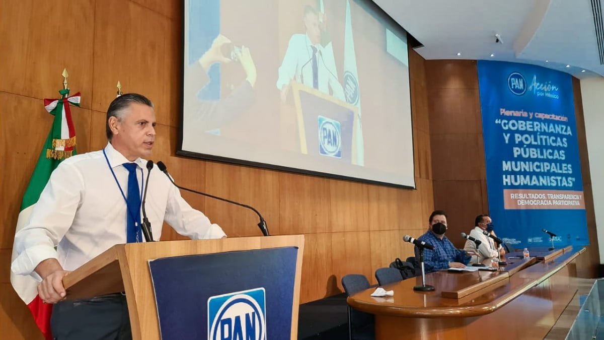 Comparte Chucho Nader experiencia como alcalde reelecto en reunión nacional de alcaldes del PAN