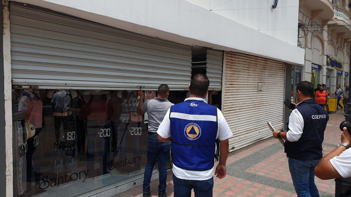 Acusan a Coepris Tampico de hostigar a comerciantes en pequeño